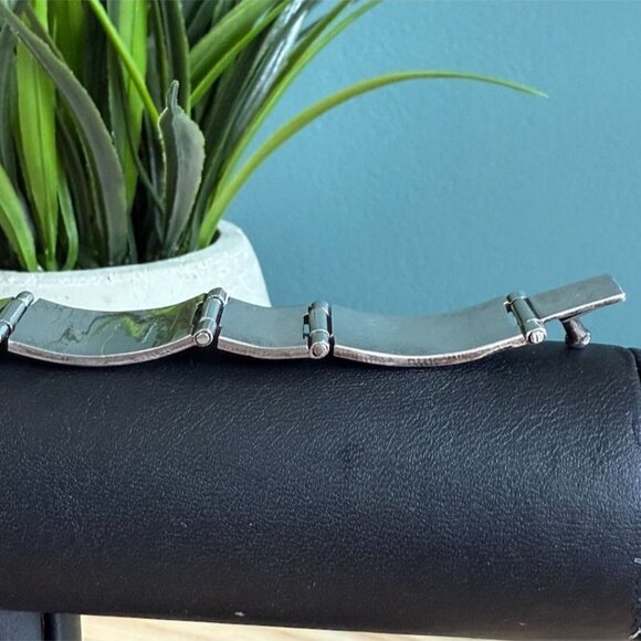 VTG 1980'S Navajo Tommy Jackson Storyteller 925 Sterling Silver Braclet 32 Grams - Picture 6 of 16